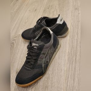 Onitsuka Tiger Ultimate 81